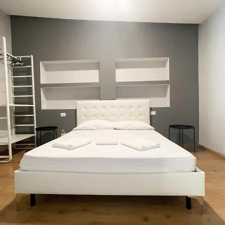 Tolemaide Boutique Rom